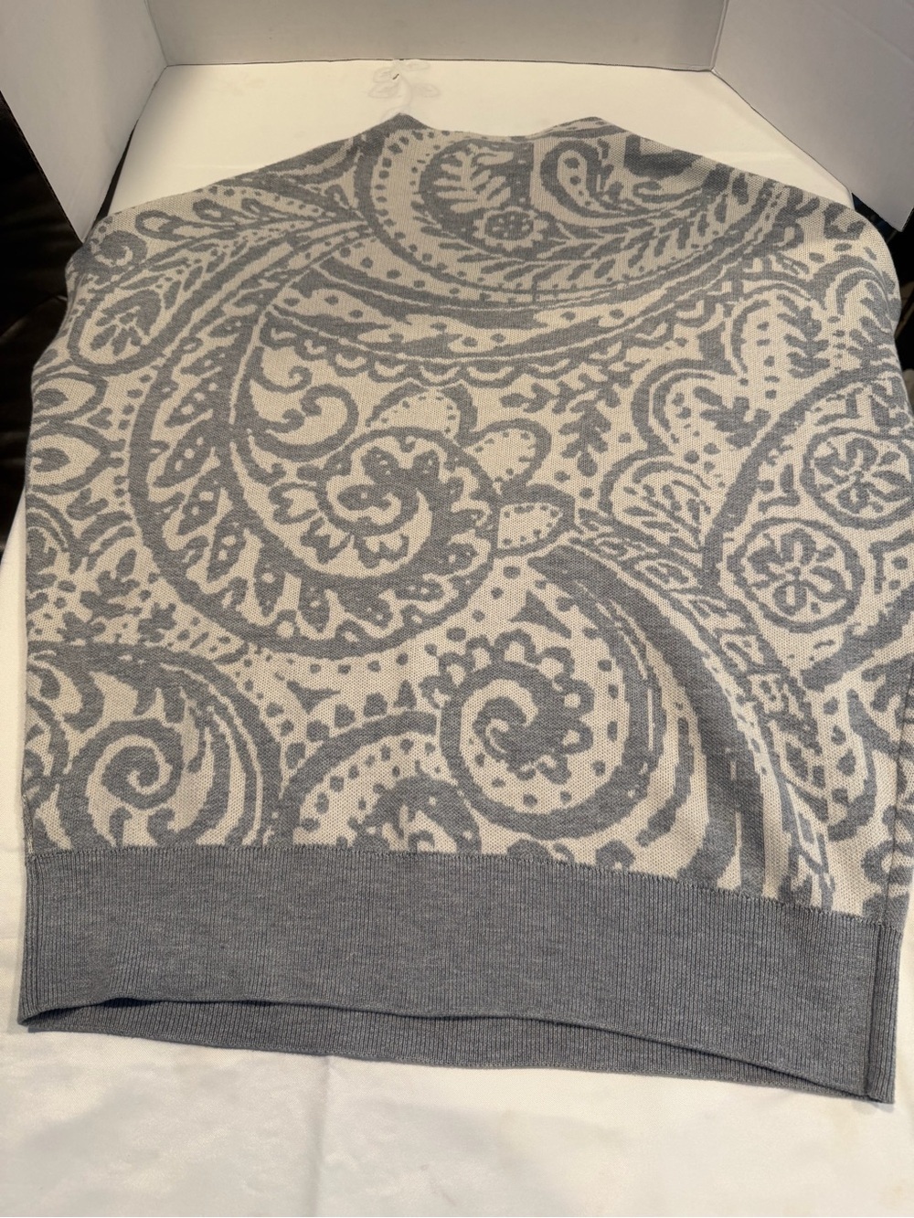Cynthia Rowley Blue & Cream Paisley Knit Top - Picture 3 of 5